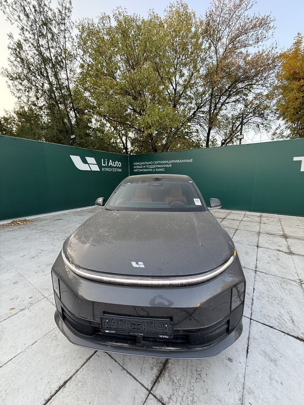 Lixiang L6: 2025 г., 1.5 л, Автомат, Электромобиль, Кроссовер: фото 1