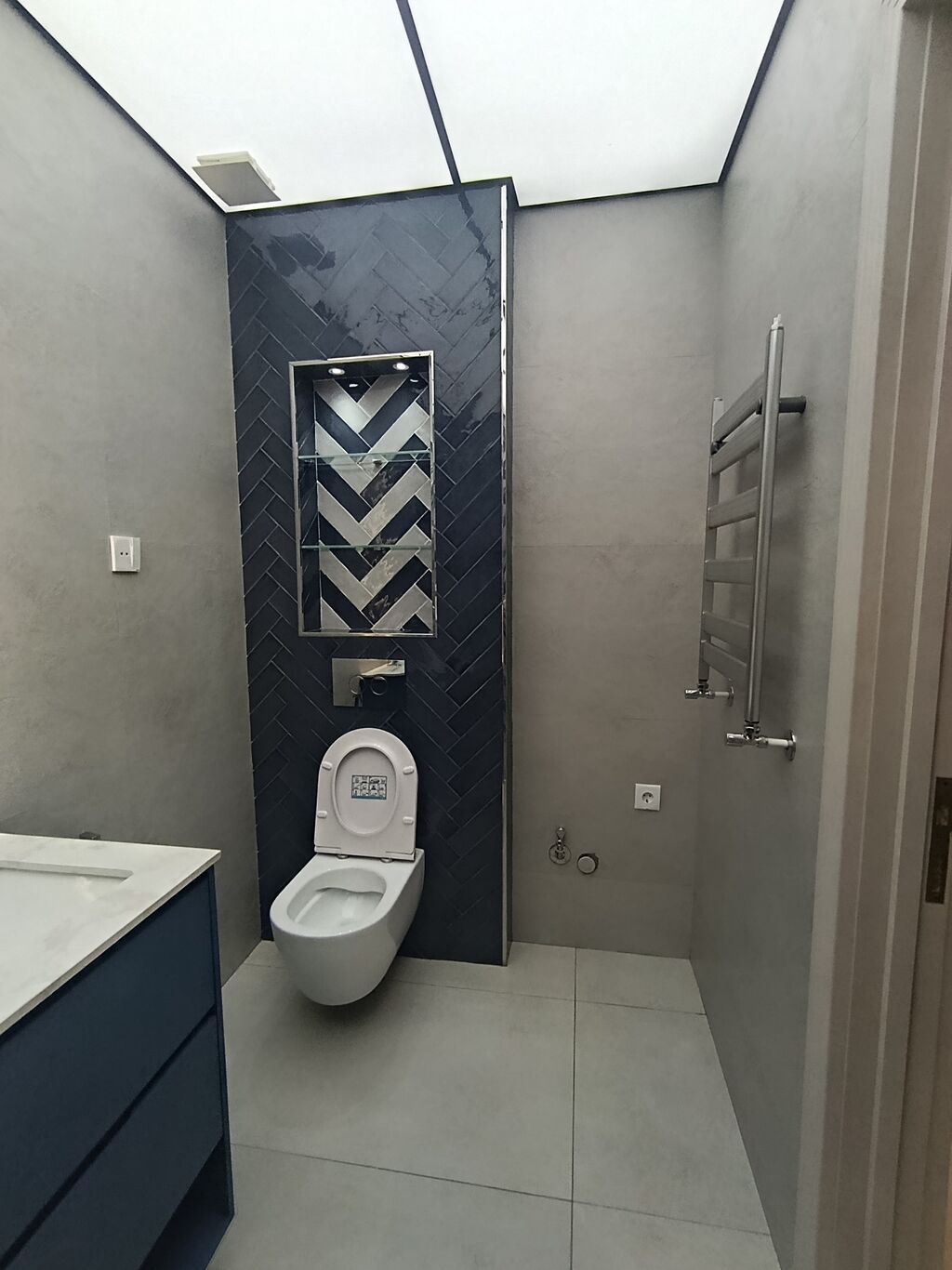 3 otaqlı, Yeni tikili, m. 8 Noyabr, 89 kv. m