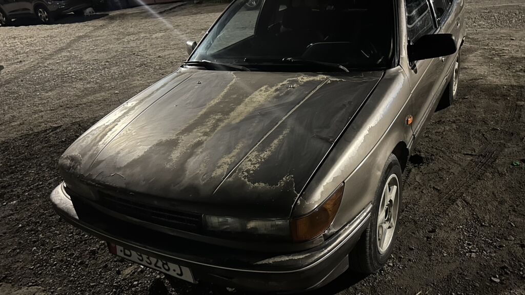 Mitsubishi Lancer: 1991 г., 1.5 л, Механика, Бензин: фото 3
