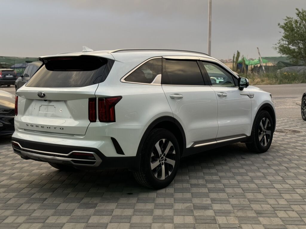 Kia Sorento: 2021 г., 2.2 л, Дизель, Кроссовер — фото 4