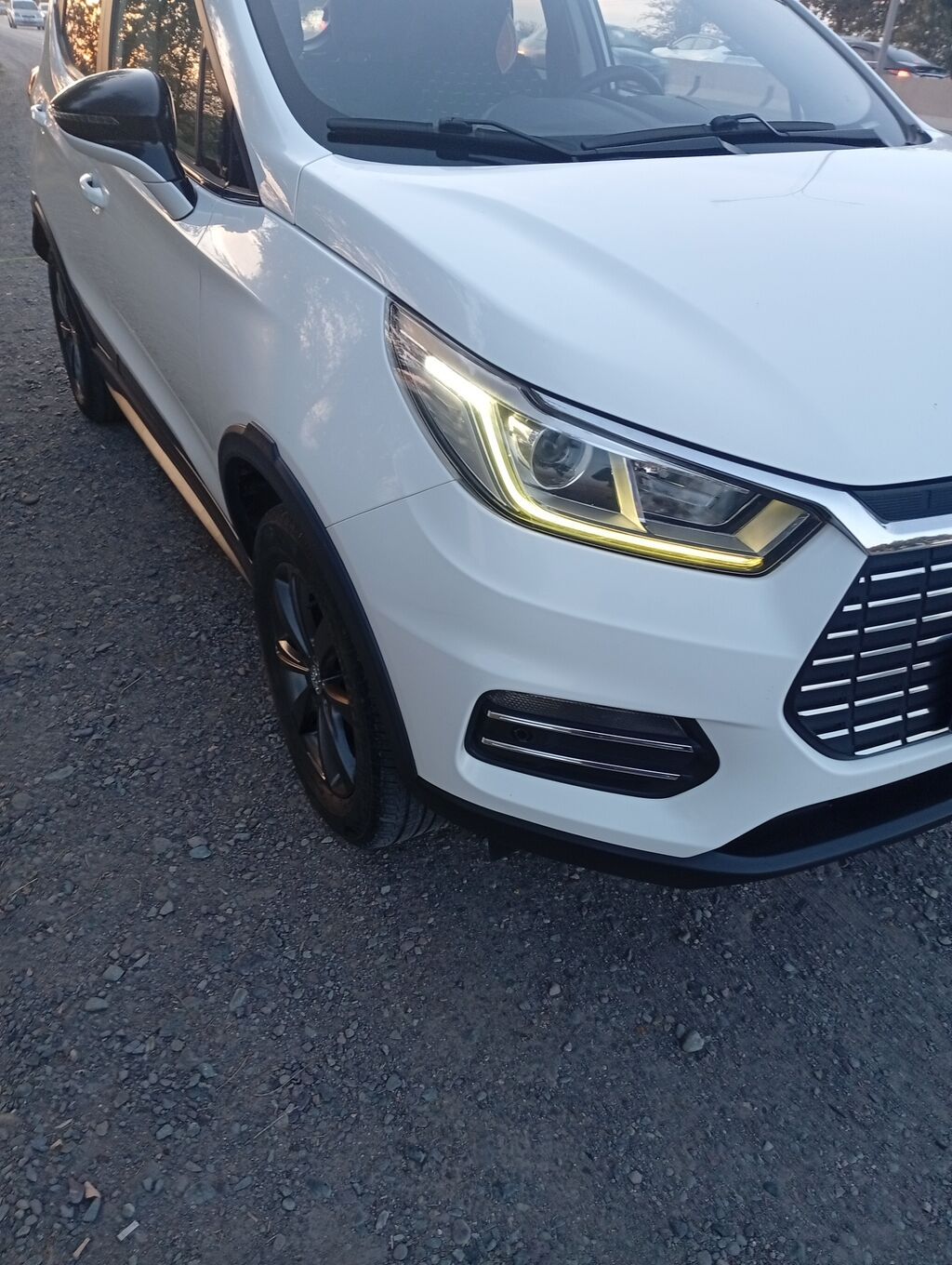 BYD Yuan: 2019 г., 0.1 л, Автомат, Электромобиль, Кроссовер: фото 4