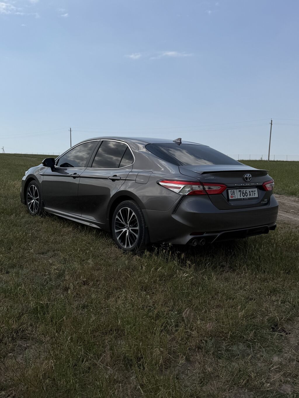 Toyota Camry 2020, гибрид, 2.5 л, автомат: фото 3