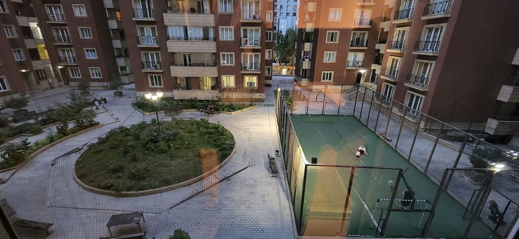 5 otaqlı, Yeni tikili, m. 28 may, 234 kv. m