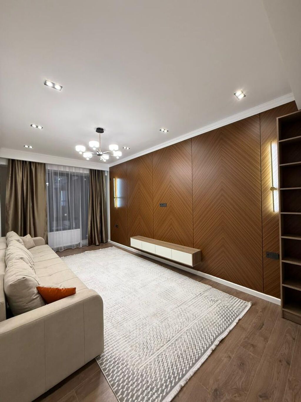 2 комнаты, 68 м², Асанбай мкр Элитка, 12 этаж, Дизайнерский ремонт: фото 1