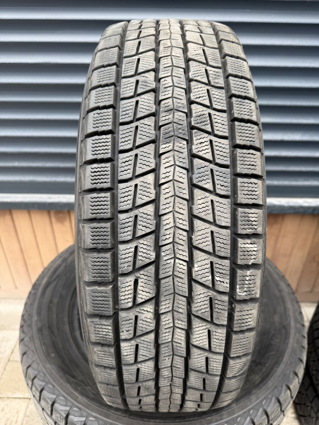 Шины 225 / 65 / R 17, Зима, Б/у, Комплект, Внедорожные (АТ/МТ), Япония, Dunlop: фото 2