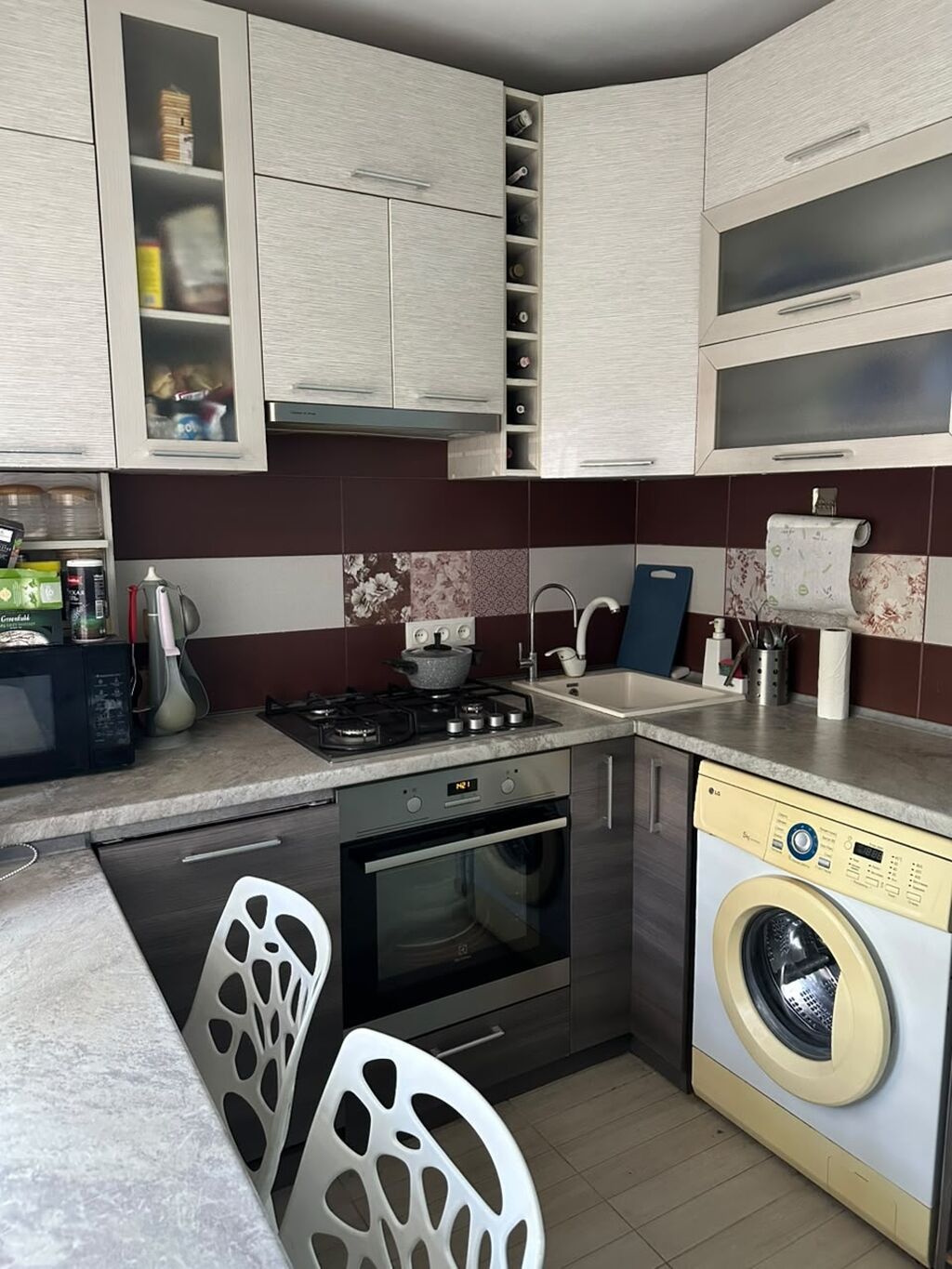 3 комнаты, 58 м², 6 мкр 104 серия, 2 этаж, Дизайнерский ремонт: фото 5