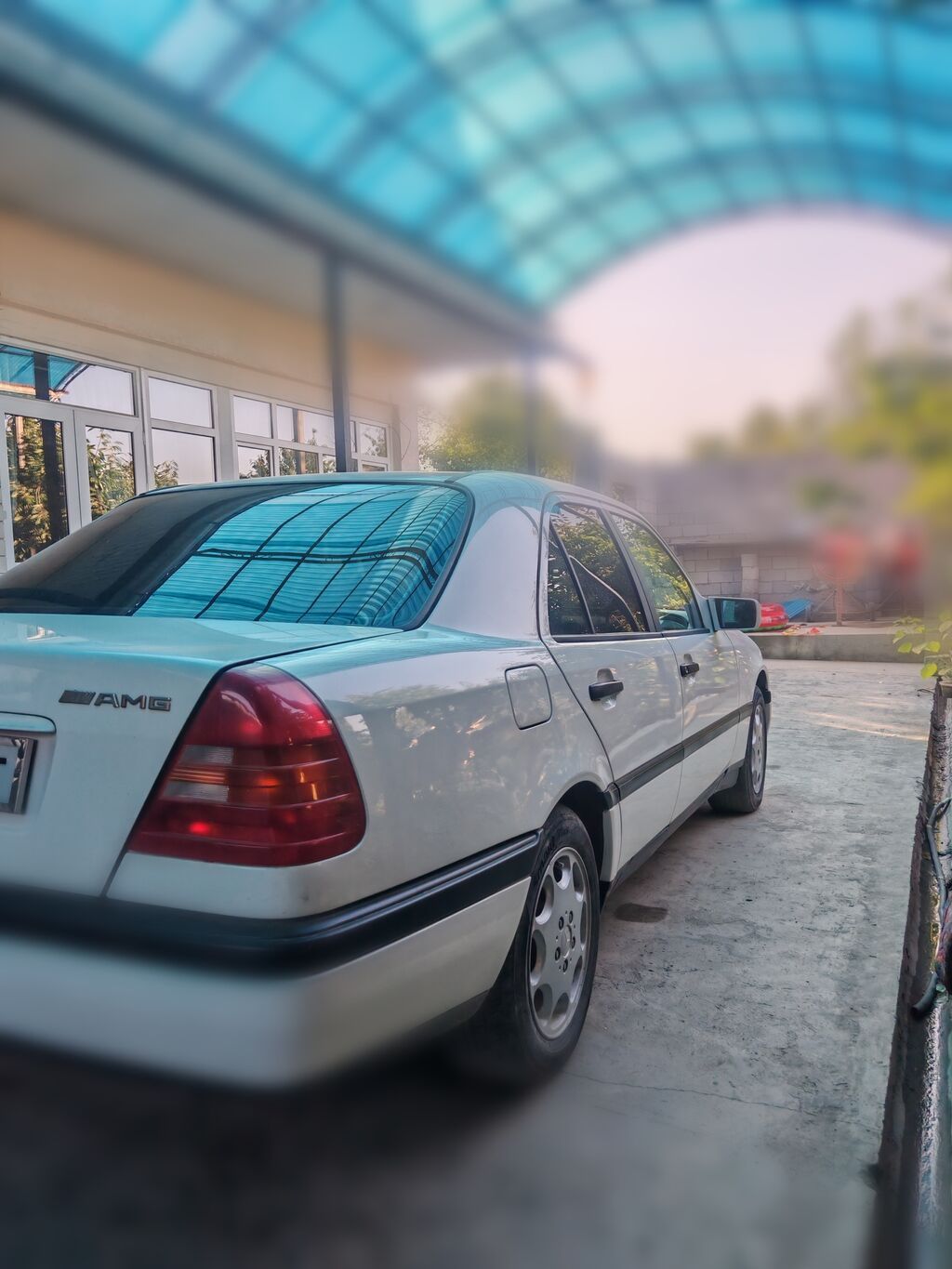 Mercedes-Benz C-Class: 1993 г., 2.2 л, Бензин, Седан: фото 4