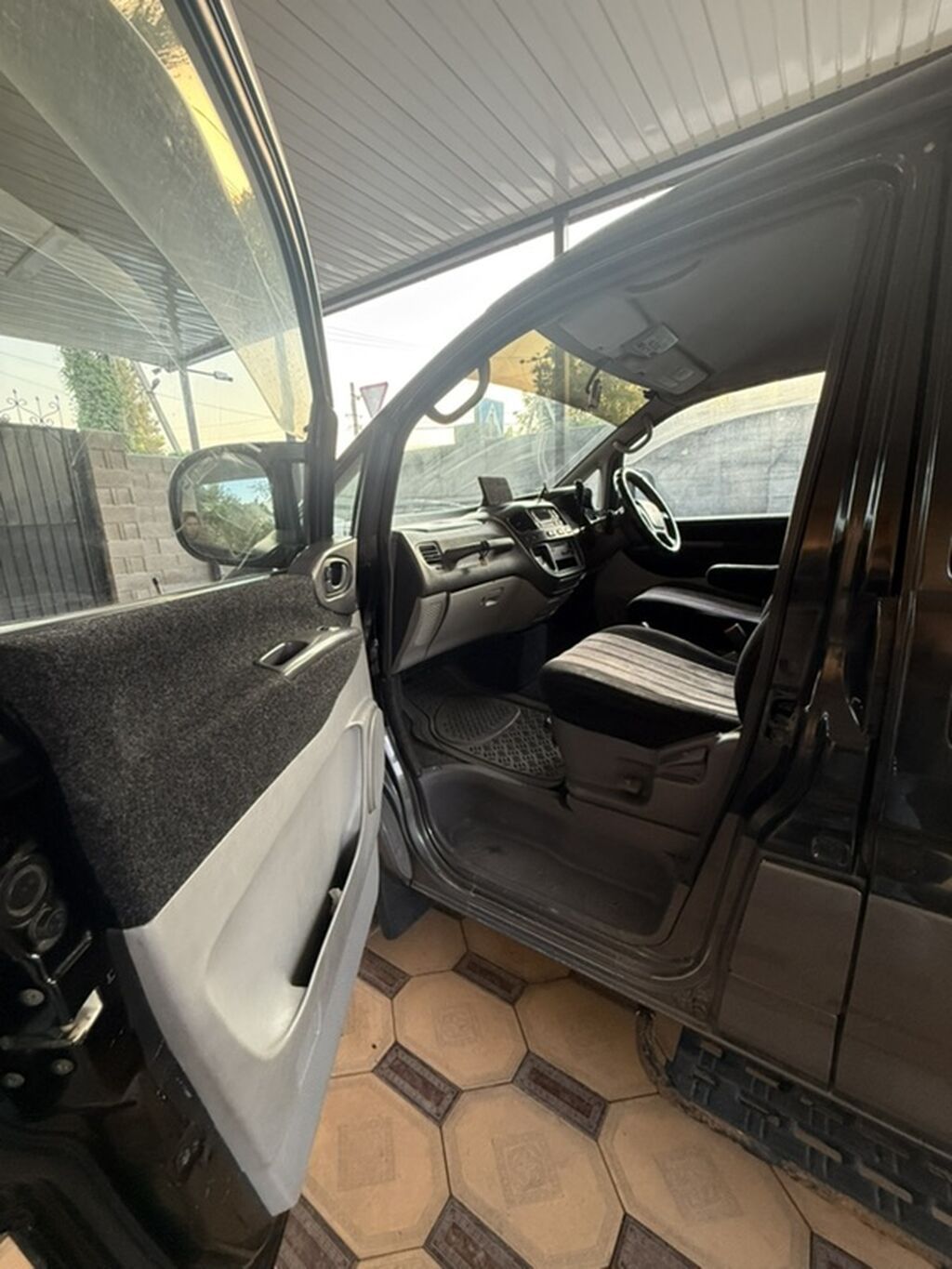 Mitsubishi Delica: 1996 г., 2.4 л, Автомат, Бензин, Минивэн: фото 8