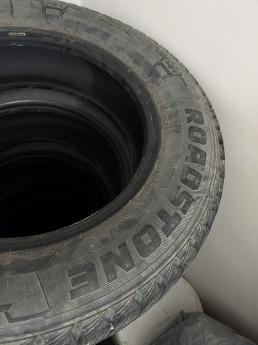 Зимние шины Roadstone Winguard Ice (шипованные) - Комплект: 4 шт. -: фото 3