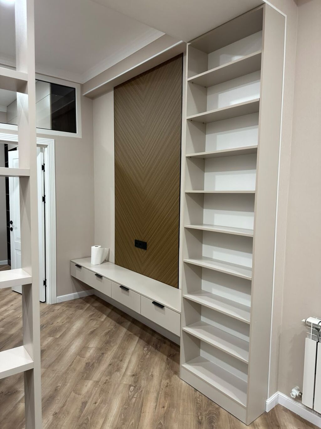 Сдается 1-комнатная квартира 📍 Район — село Кок-Жар 📐 Площадь — 35 м²