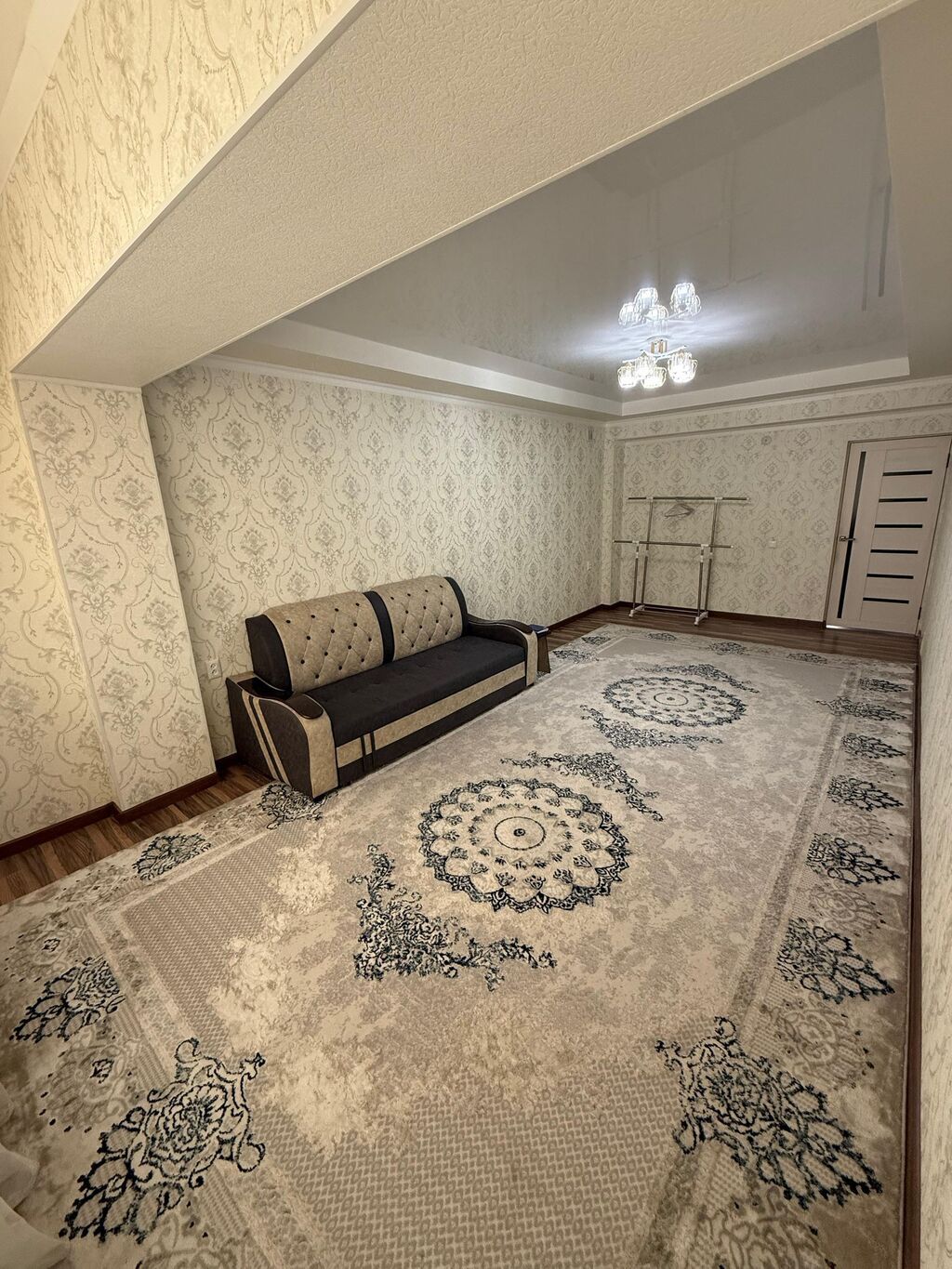 3 комнаты, 82 м², Ошский мкр., 4 этаж, Свежий ремонт: фото 4
