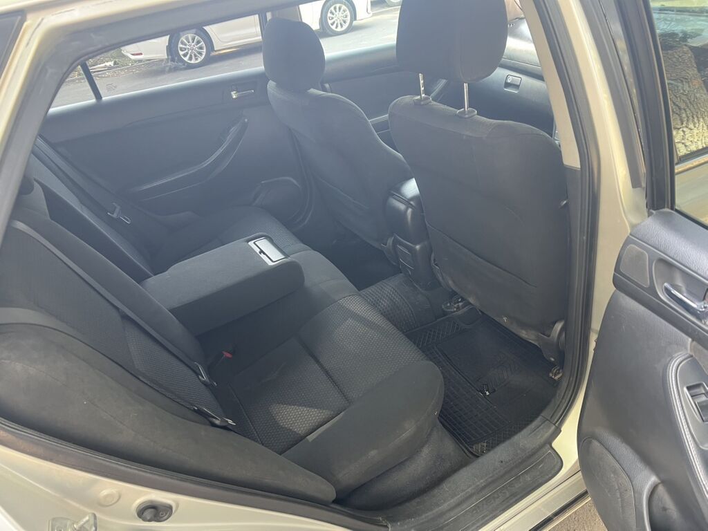 Toyota Avensis: 2003 г., Универсал: фото 6