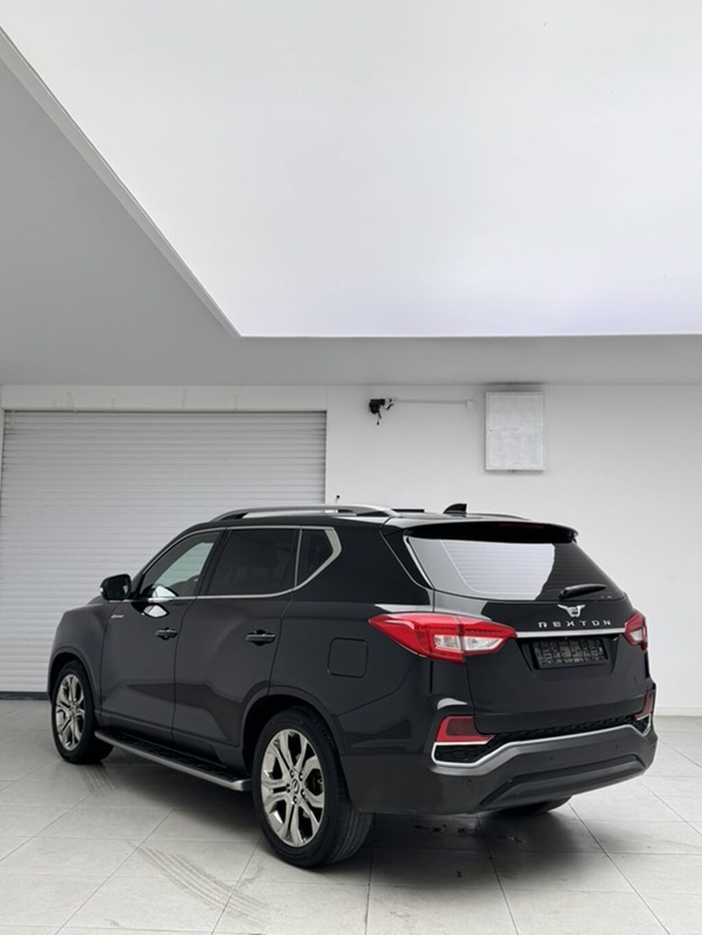 Ssangyong Rexton: 2018 г., 2.2 л, Автомат, Дизель, Внедорожник: фото 4