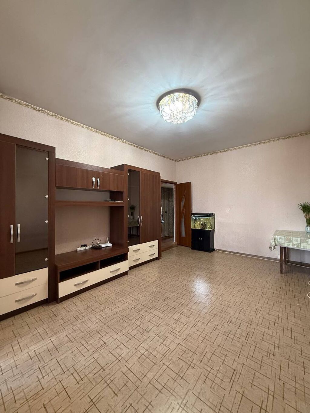 3 комнаты, 61 м², Аламедин-1 мкр 105 серия, 9 этаж, Старый ремонт: фото 2