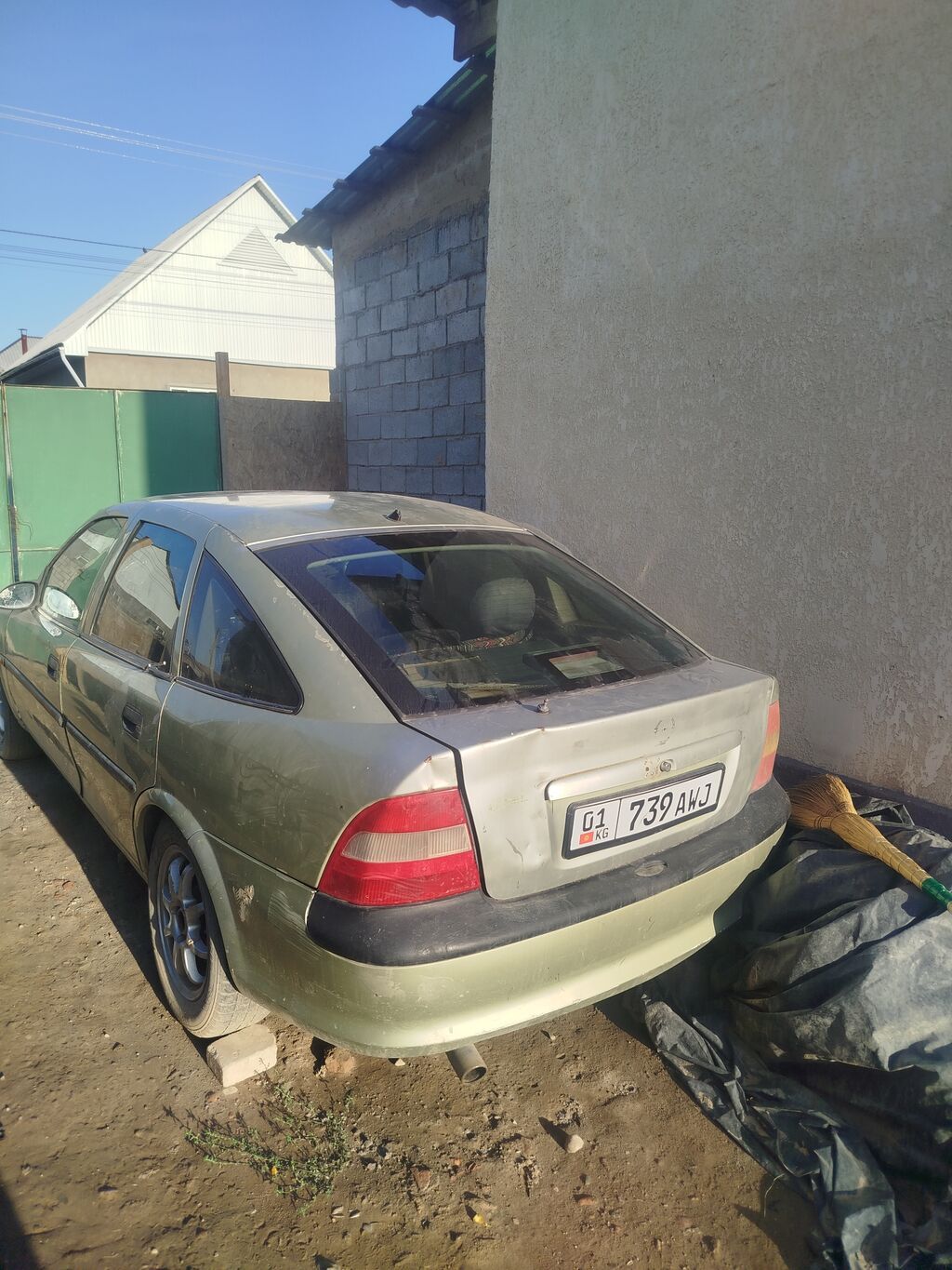 Opel Vectra: 1996 г., Механика, Бензин, Хэтчбэк: фото 2