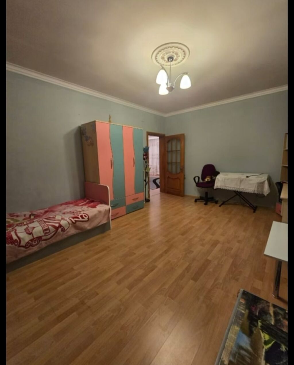 Çıxarış var Ümumi 261 kv 5 sorta tikilib həyətə 4 maşın rahat girir