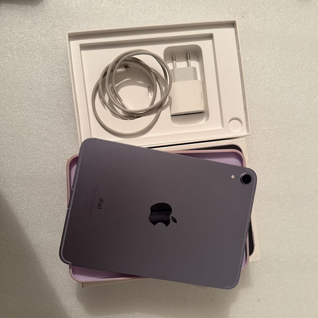 Планшет, Apple, память 64 ГБ, 9" - 10", Wi-Fi, Б/у, цвет - Фиолетовый — фото 1