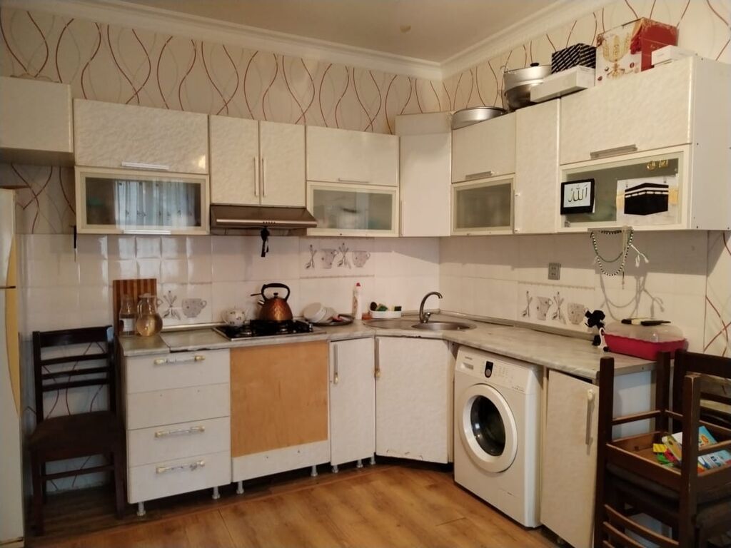 60 kv. m, 2 otaqlı, Kombi, Qaz, İşıq