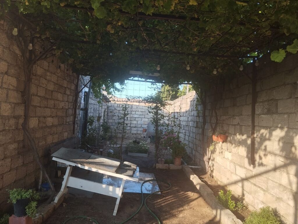 Bakı, Buzovna, 45 kv. m, 2 otaqlı, Qaz, İşıq, Su