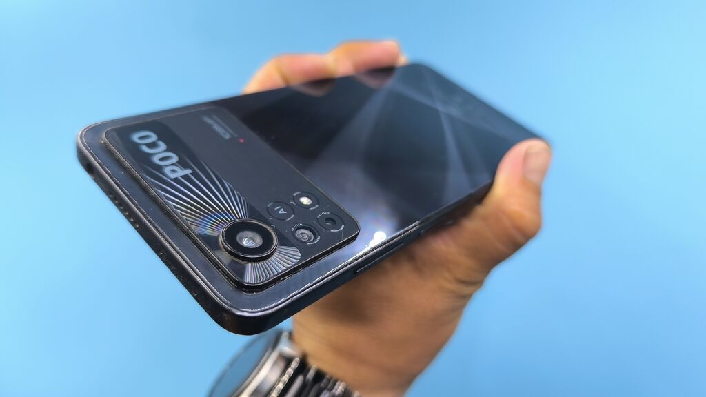 Продам Poco X4 Pro 5G, 128 ГБ, черный: фото 1