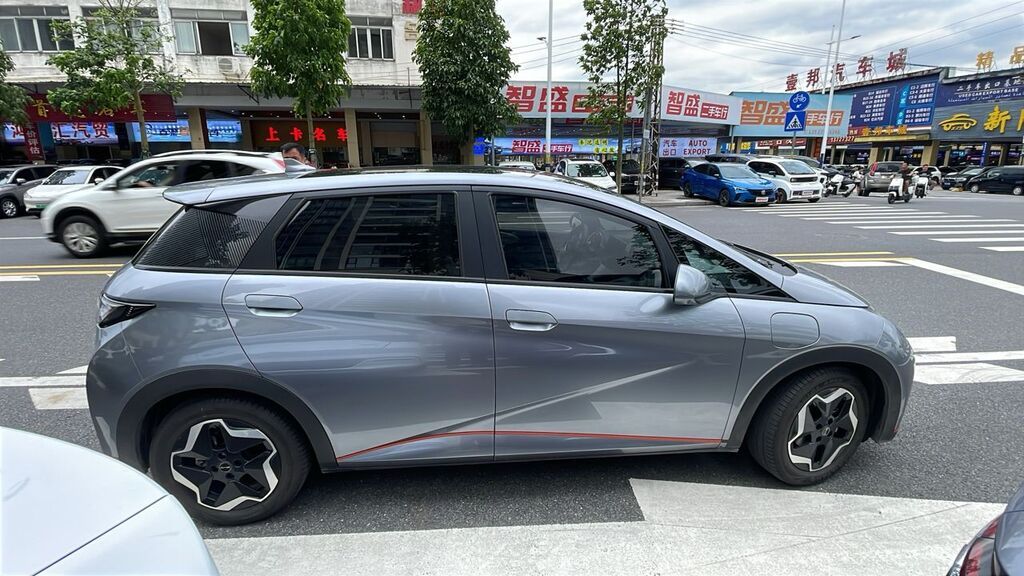 BYD Dolphin: 2022 г., Электромобиль, Хэтчбэк: фото 4