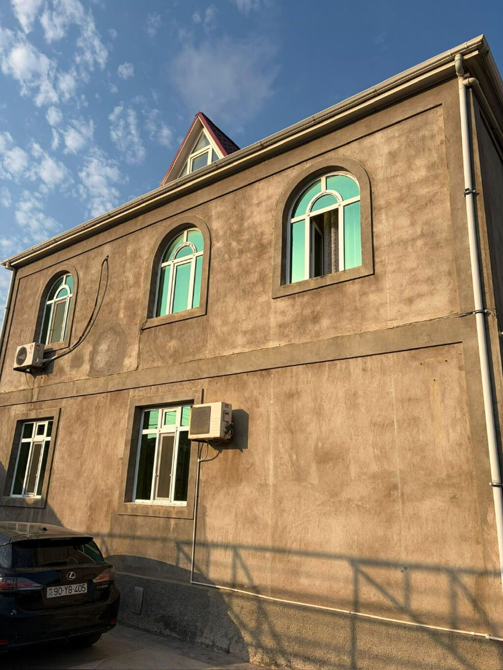 Bakı, 273 kv. m, 7 otaqlı, Hovuzlu, İşıq, Kanalizasiya, Kombi