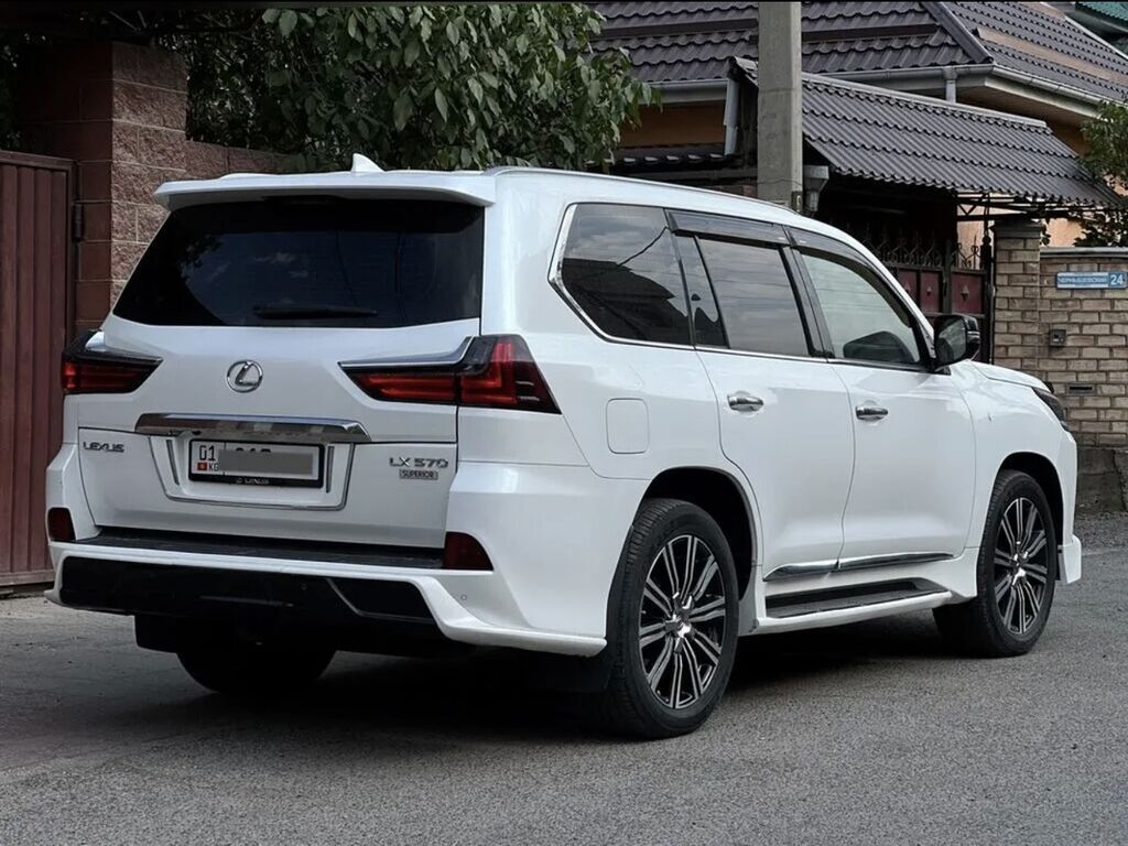 Lexus LX: 2017 г., 5.7 л, Автомат, Бензин, Внедорожник: фото 4