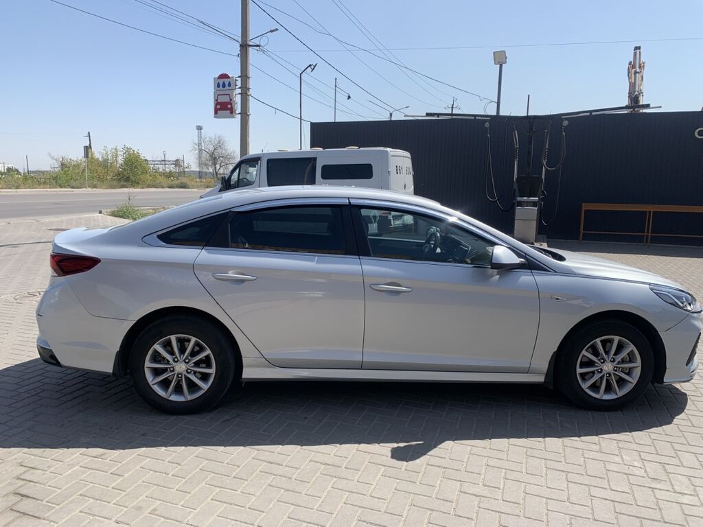Hyundai Sonata: 2021 г., 2 л, Автомат, Газ, Седан: фото 2
