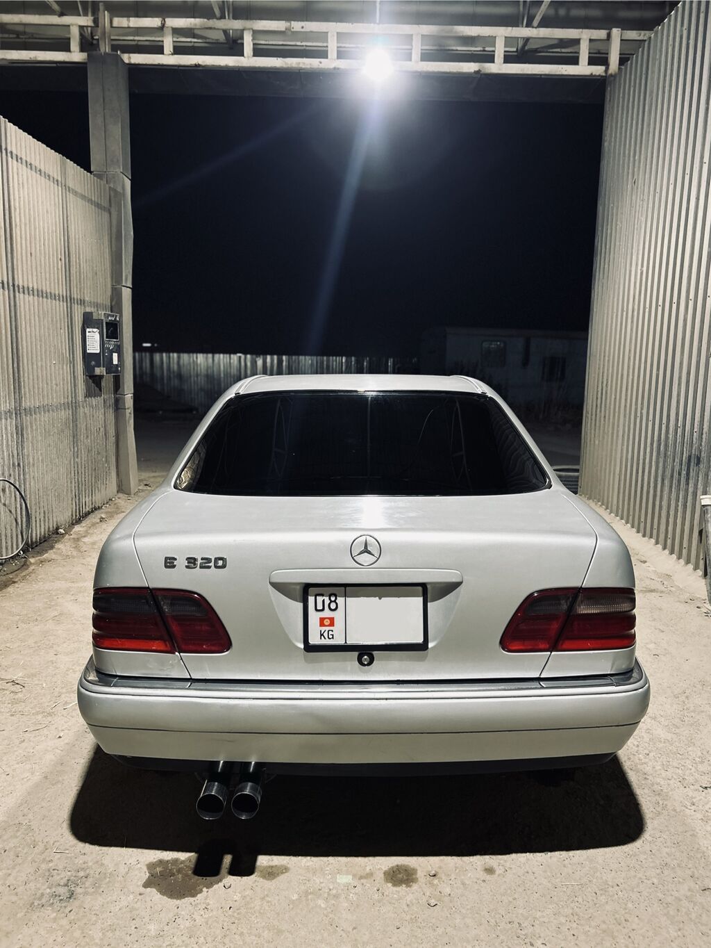 Mercedes-Benz E-Class: 1996 г., 3.2 л, Автомат, Газ: фото 6