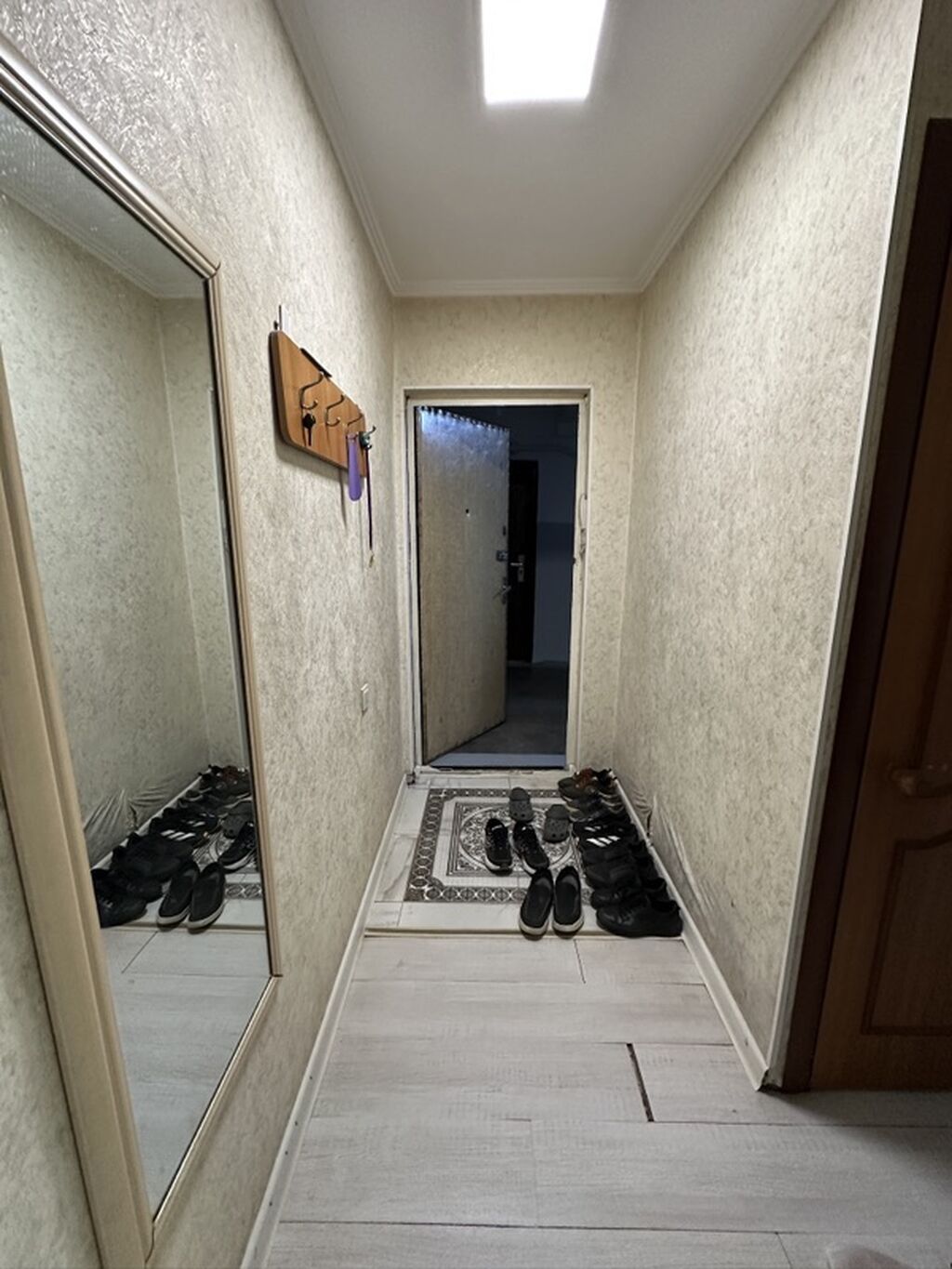 3 комнаты, 59 м², 104 серия, 1 этаж, Косметический ремонт: фото 7