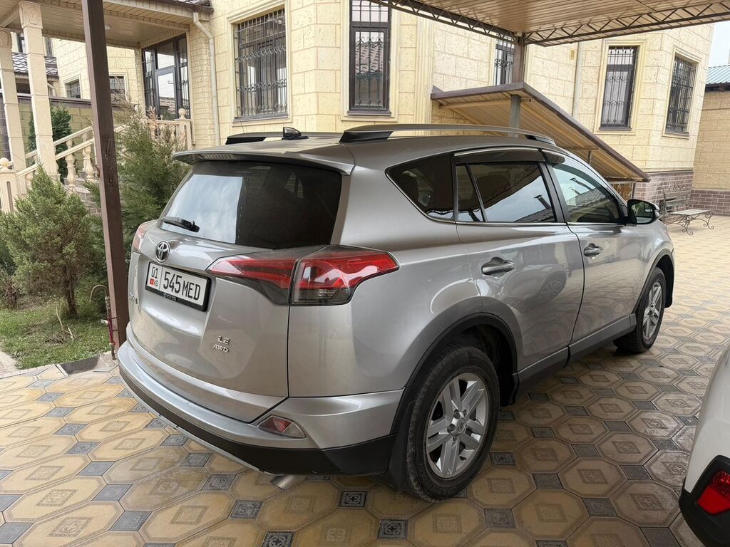 Toyota RAV4: 2016 г., Автомат, Бензин, Кроссовер: фото 5