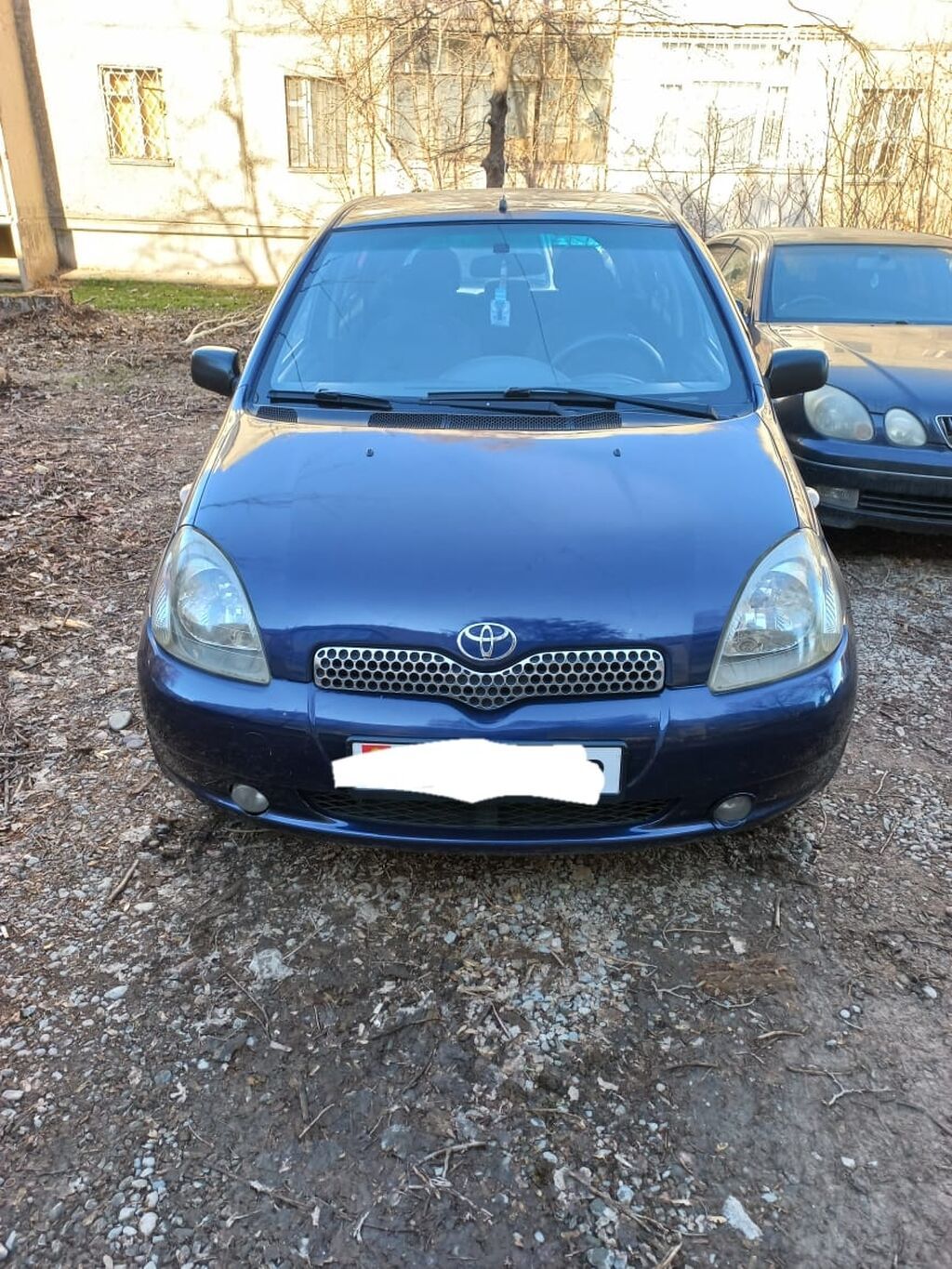 Toyota Yaris: 2000 г., 1.3 л, Автомат, Бензин, Хэтчбэк: фото 1