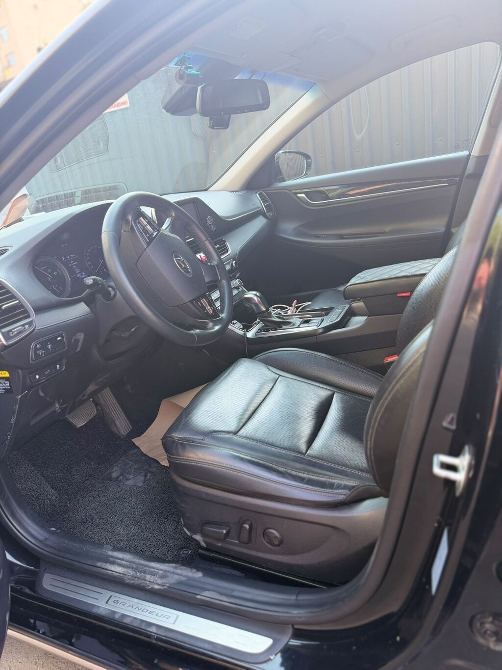 Hyundai Grandeur: 2019 г., 2.4 л, Автомат, Гибрид, Седан: фото 8