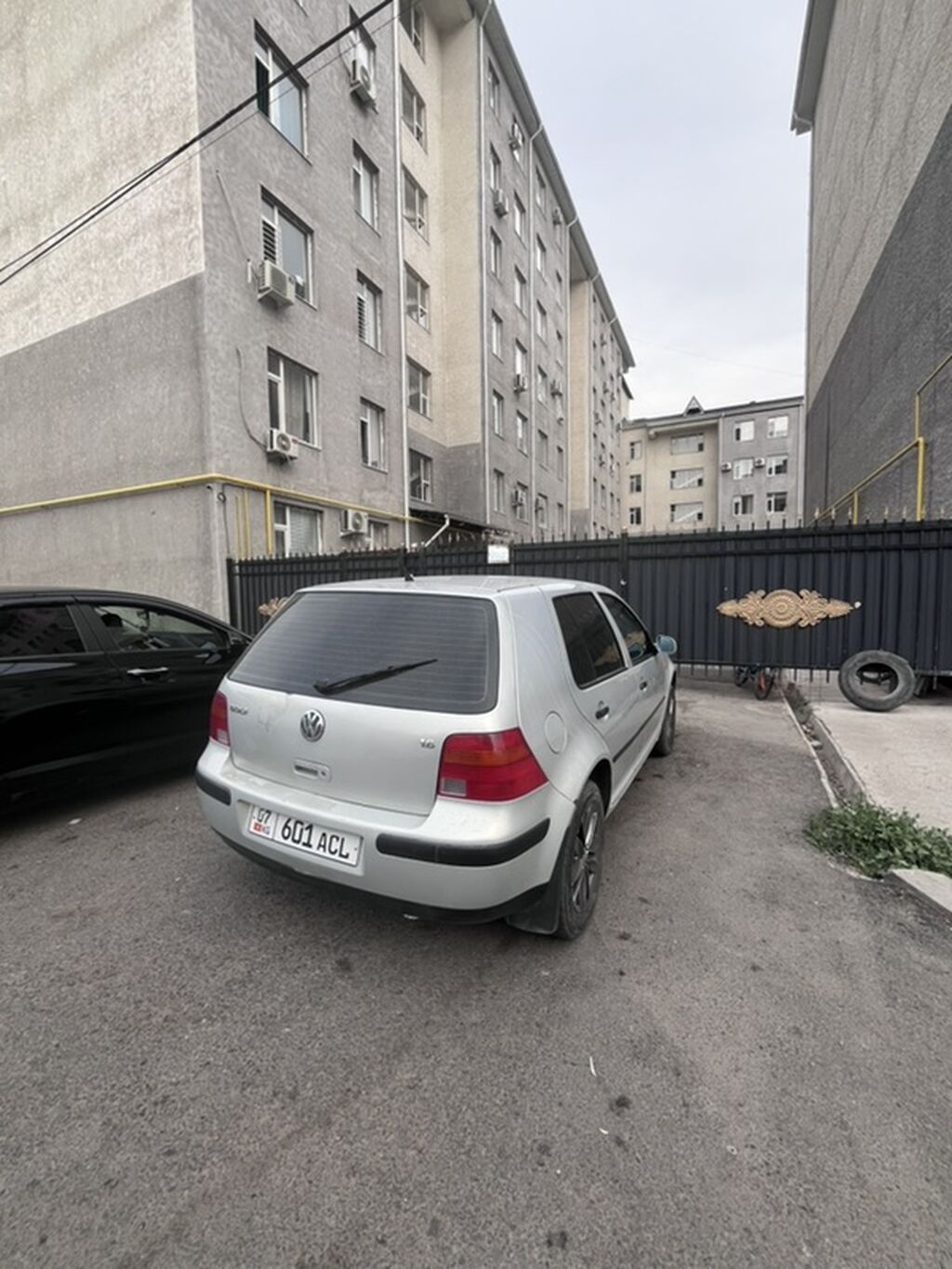 Volkswagen Golf: 1999 г., 1.6 л, Автомат, Бензин, Хэтчбэк: фото 3