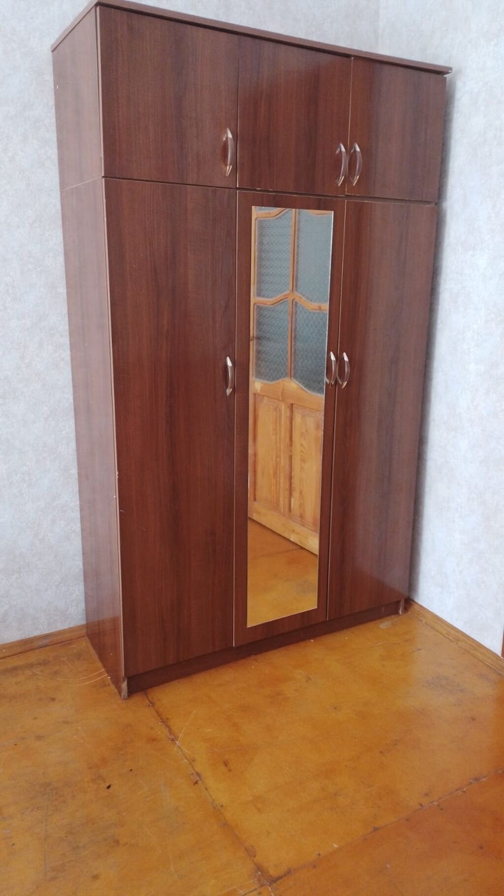 Zəhra🌷9083.Şifaner 160 azn.yaxşı vəziyyətdə.Sumqayıt 160 AZN Dolablar