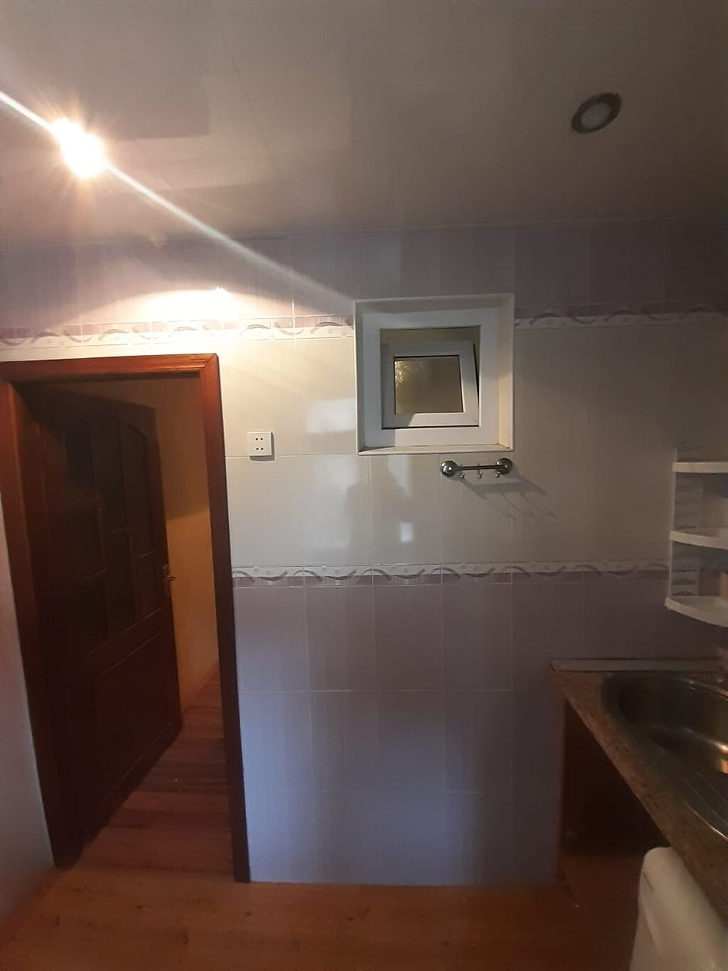 Sumqayıt, 3 otaqlı, Köhnə tikili, 72 kv. m