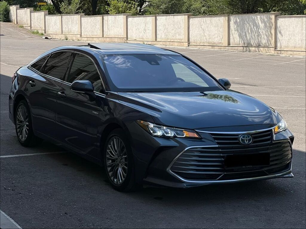 Toyota Avalon: 2018 г., 2.5 л, Автомат, Гибрид, Седан: фото 2