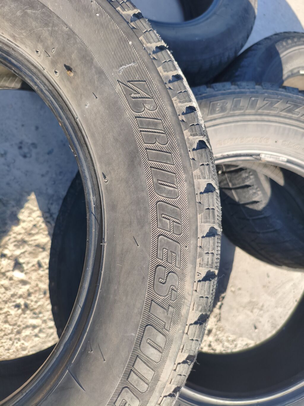 Зимняя шина Bridgestone Blizzak осмотр тец глобус - Размер: 215/60: фото 3