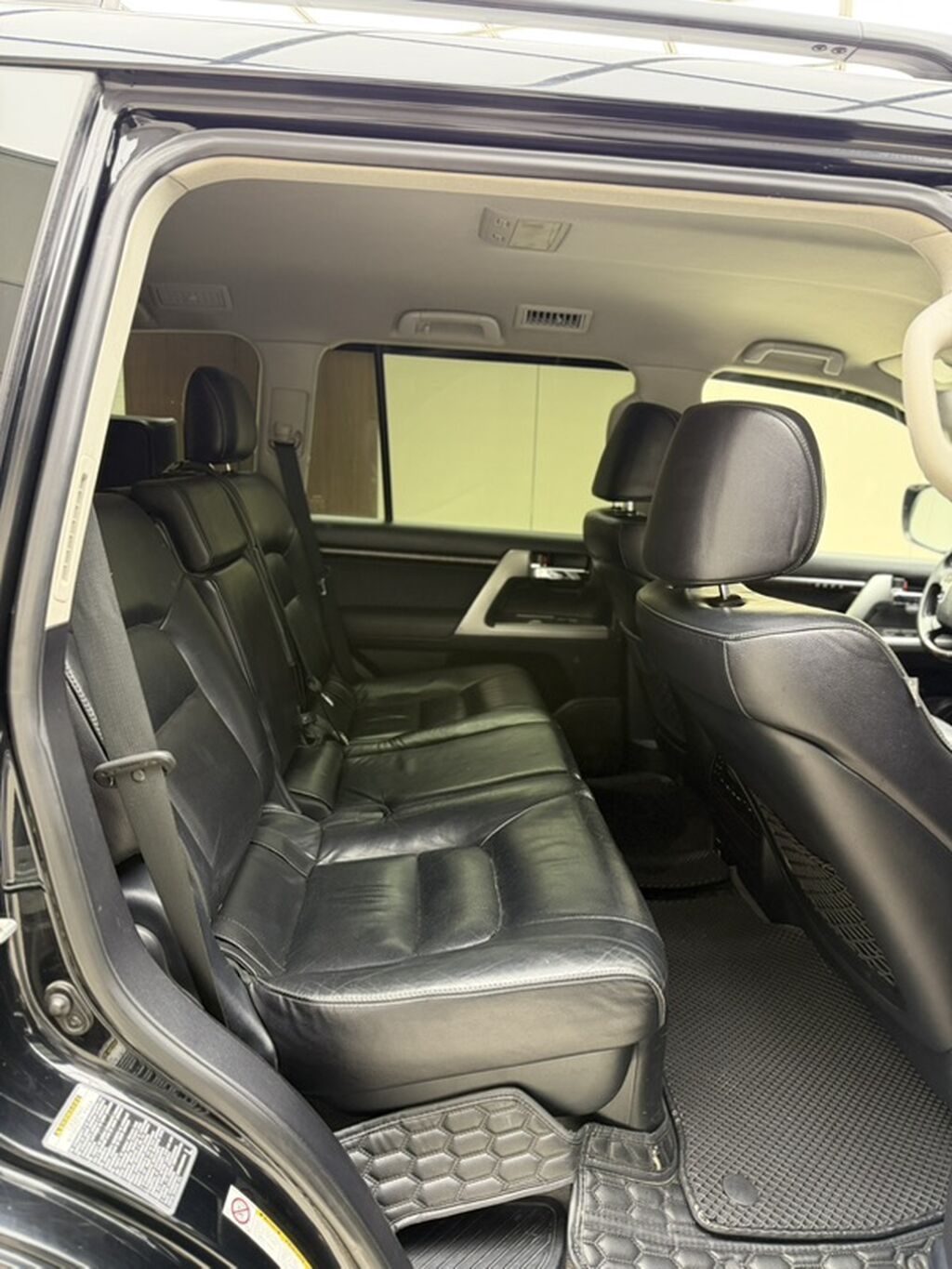 Toyota Land Cruiser: 2012 г., 4.5 л, Автомат, Бензин, Внедорожник: фото 7