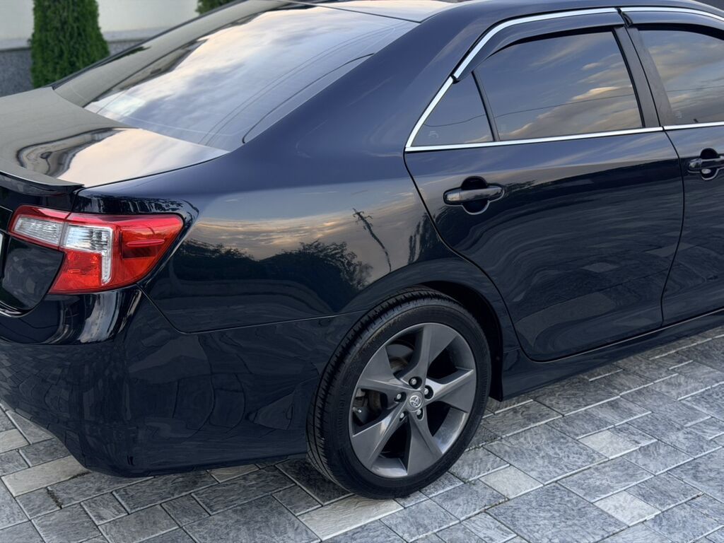Toyota Camry: 2012 г., 3.5 л, Автомат, Бензин, Седан: фото 3
