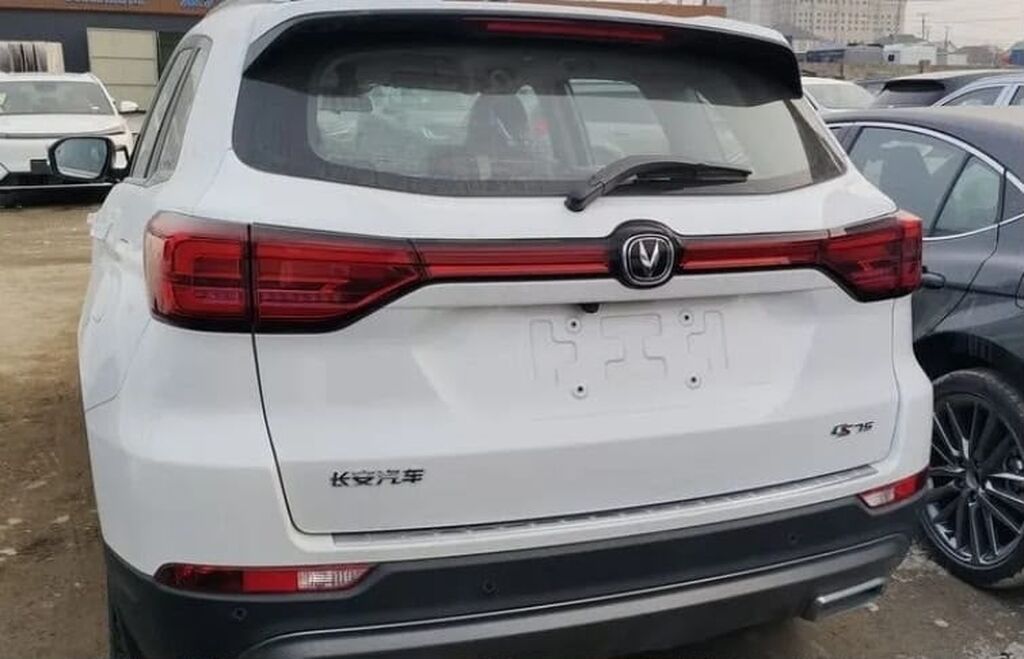 Changan CS75: 2025 г., 1.5 л, Робот, Бензин, Кроссовер: фото 4