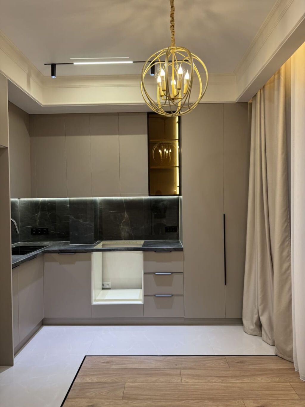 2 комнаты, 42 м², Элитка, 14 этаж, Евроремонт — фото 6