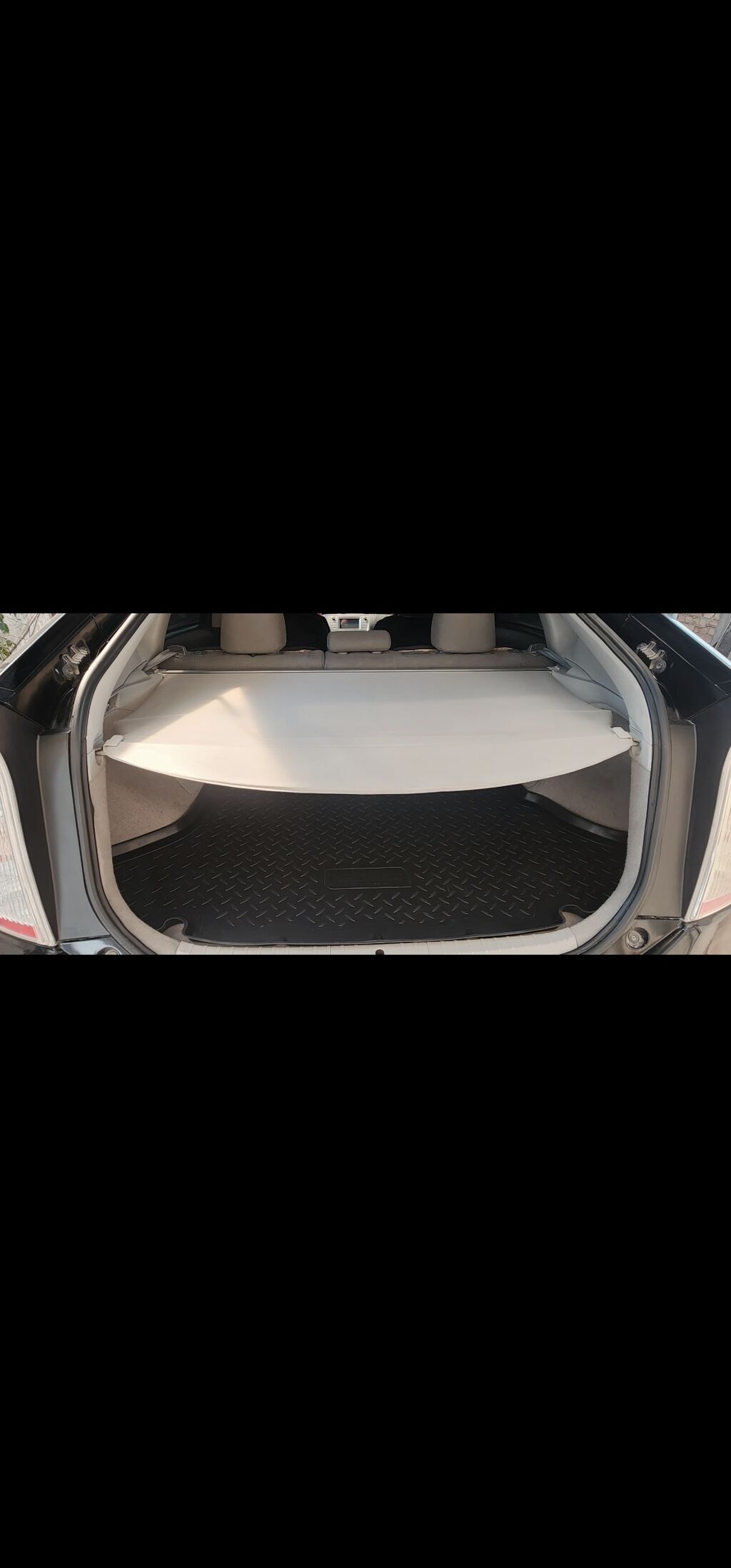 Toyota Prius: 2015 г., 1.8 л, Автомат, Гибрид, Лифтбек: фото 4