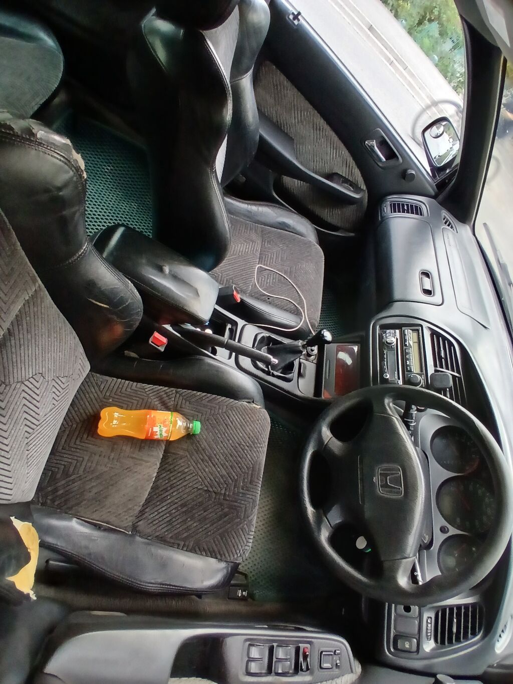 Honda Accord: 1999 г., 2 л, Механика, Бензин, Седан: фото 5