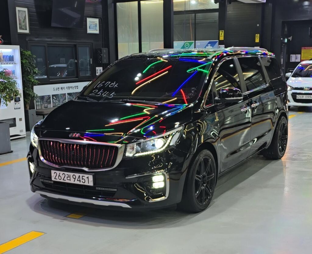 Kia Carnival: 2019 г., 2.2 л, Автомат, Дизель, Лимузин: фото 3