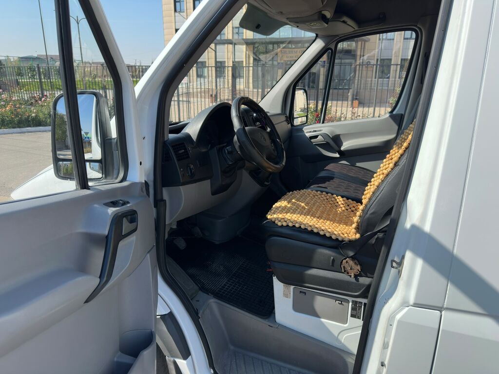 Mercedes-Benz Спринтер: 2006 г., 2.2 л, Механика, Дизель, Бус: фото 7