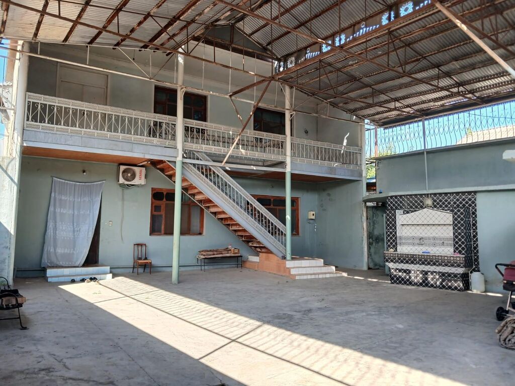 5 otaqlı, 245 kv. m, Kredit yoxdur, Orta təmir