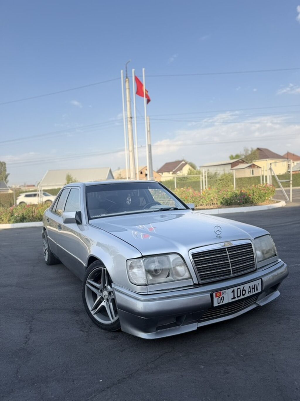 Mercedes-Benz W124: 1993 г., 3.2 л, Автомат, Бензин, Седан: фото 2