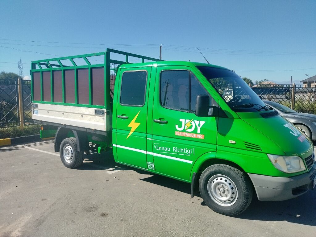 Продаётся Mercedes-Benz Sprinter (двойная кабина) — бортовой: фото 3