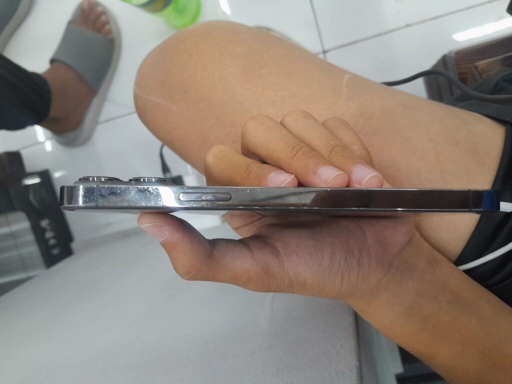 IPhone 13 Pro, 256 ГБ, цвет Graphite Дисплей и аккумулятор заменен: фото 4